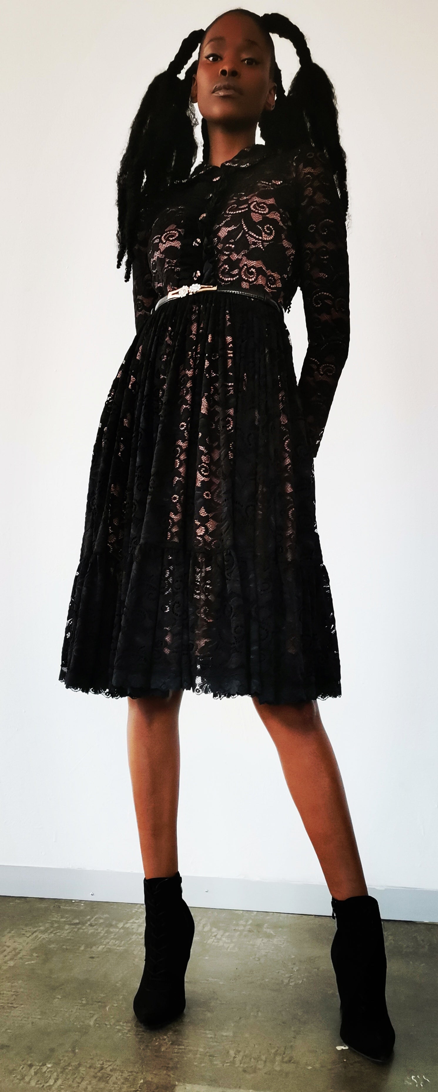 Primula shadow lace dress
